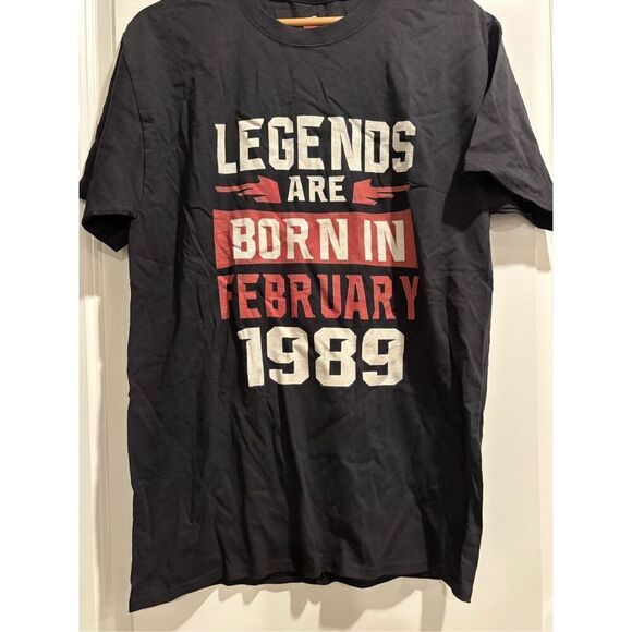 Legends are born February 1989 T-shirt size Medium - Picture 1 of 2